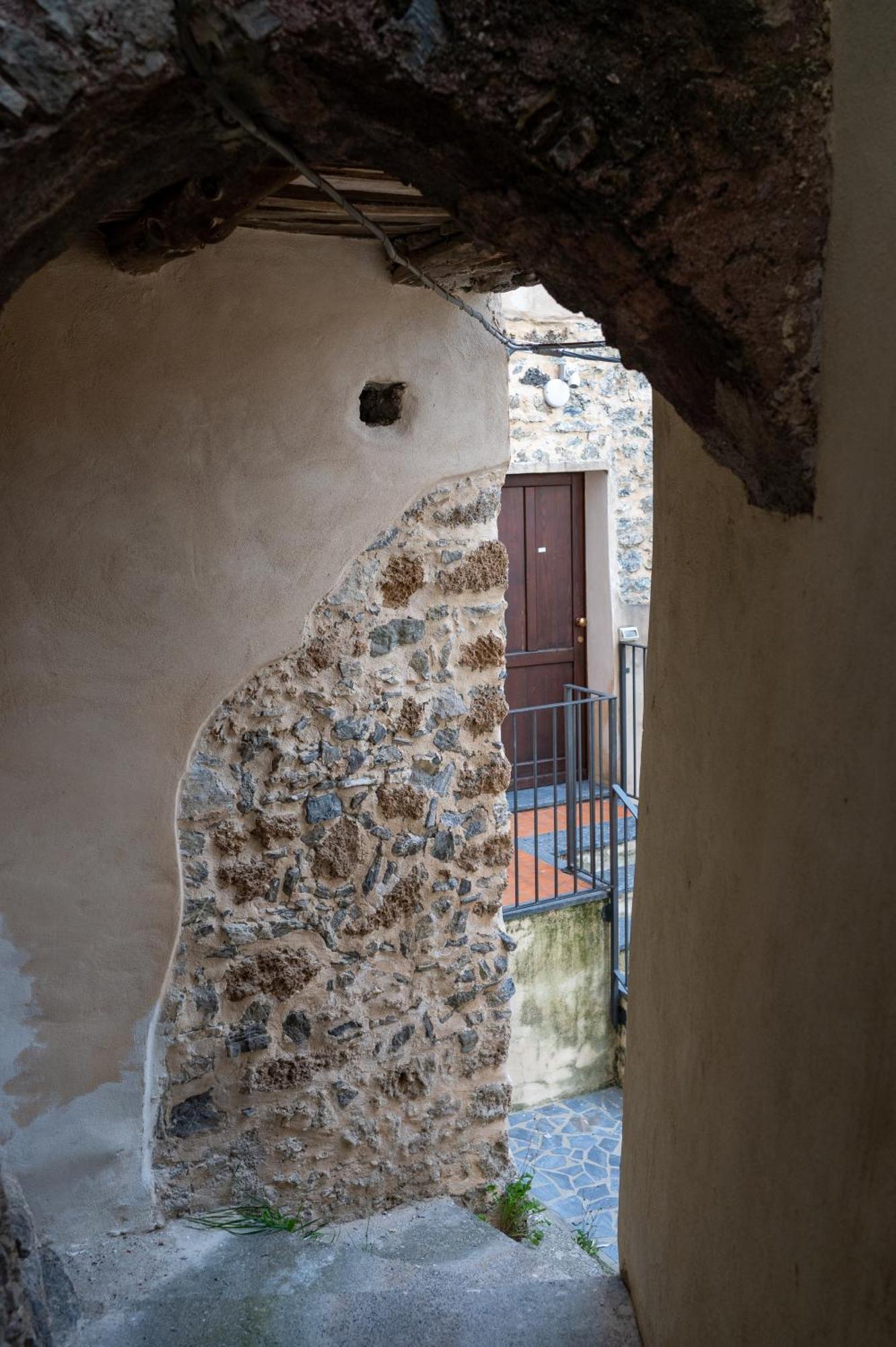 Dimora Del Borgo Affittacamere Sangineto Exterior photo