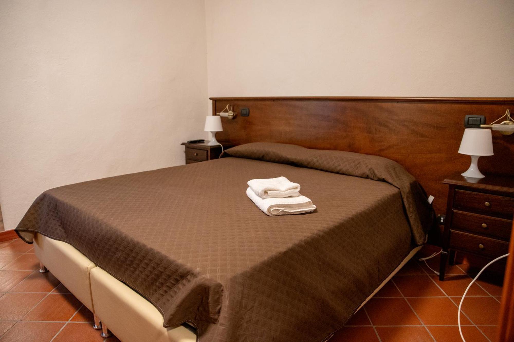 Dimora Del Borgo Affittacamere Sangineto Exterior photo