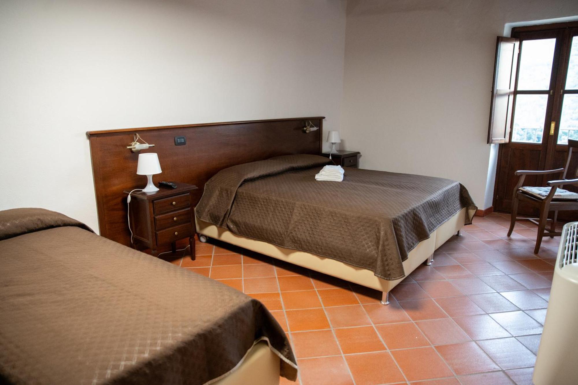 Dimora Del Borgo Affittacamere Sangineto Exterior photo