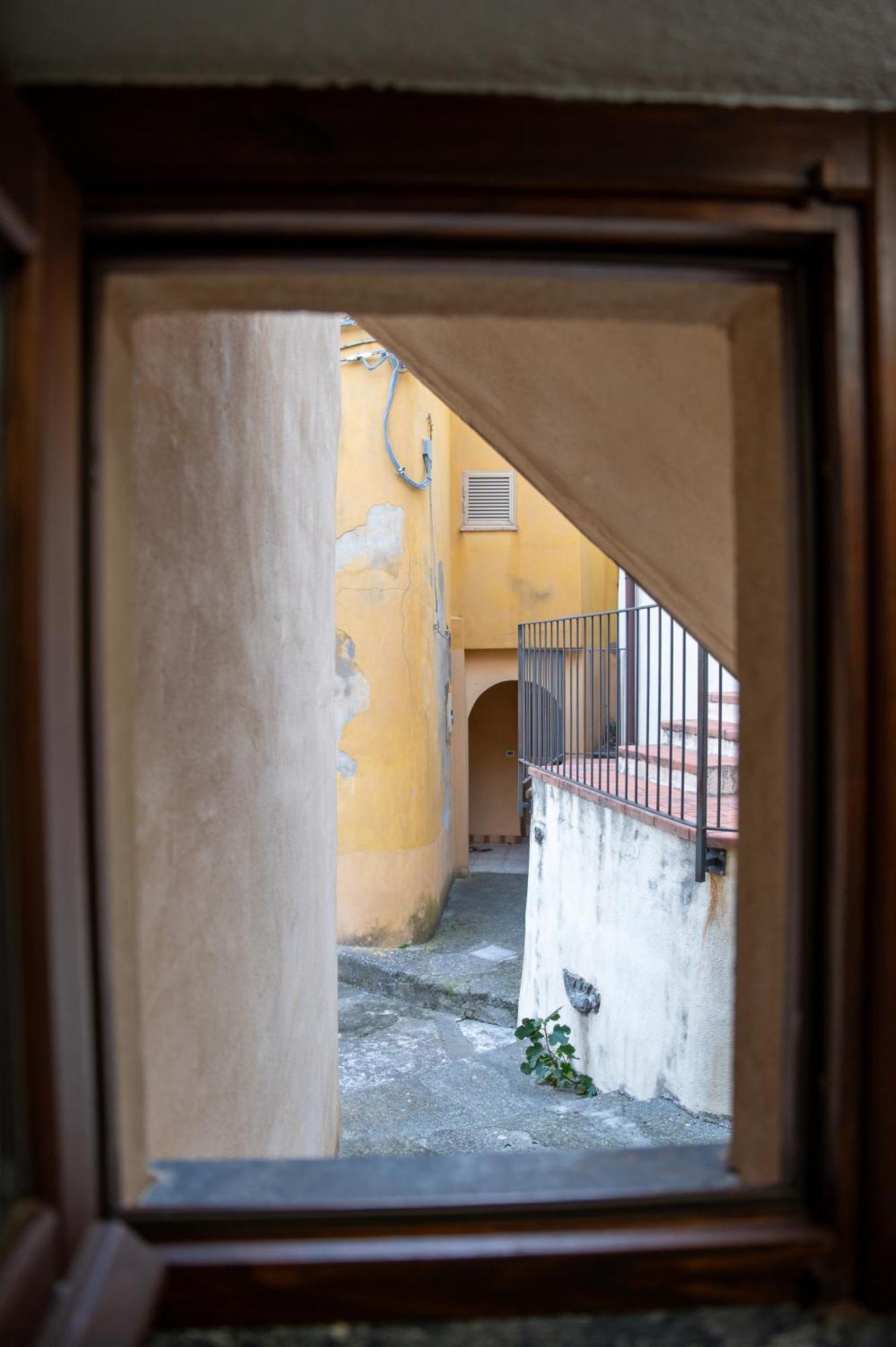 Dimora Del Borgo Affittacamere Sangineto Exterior photo